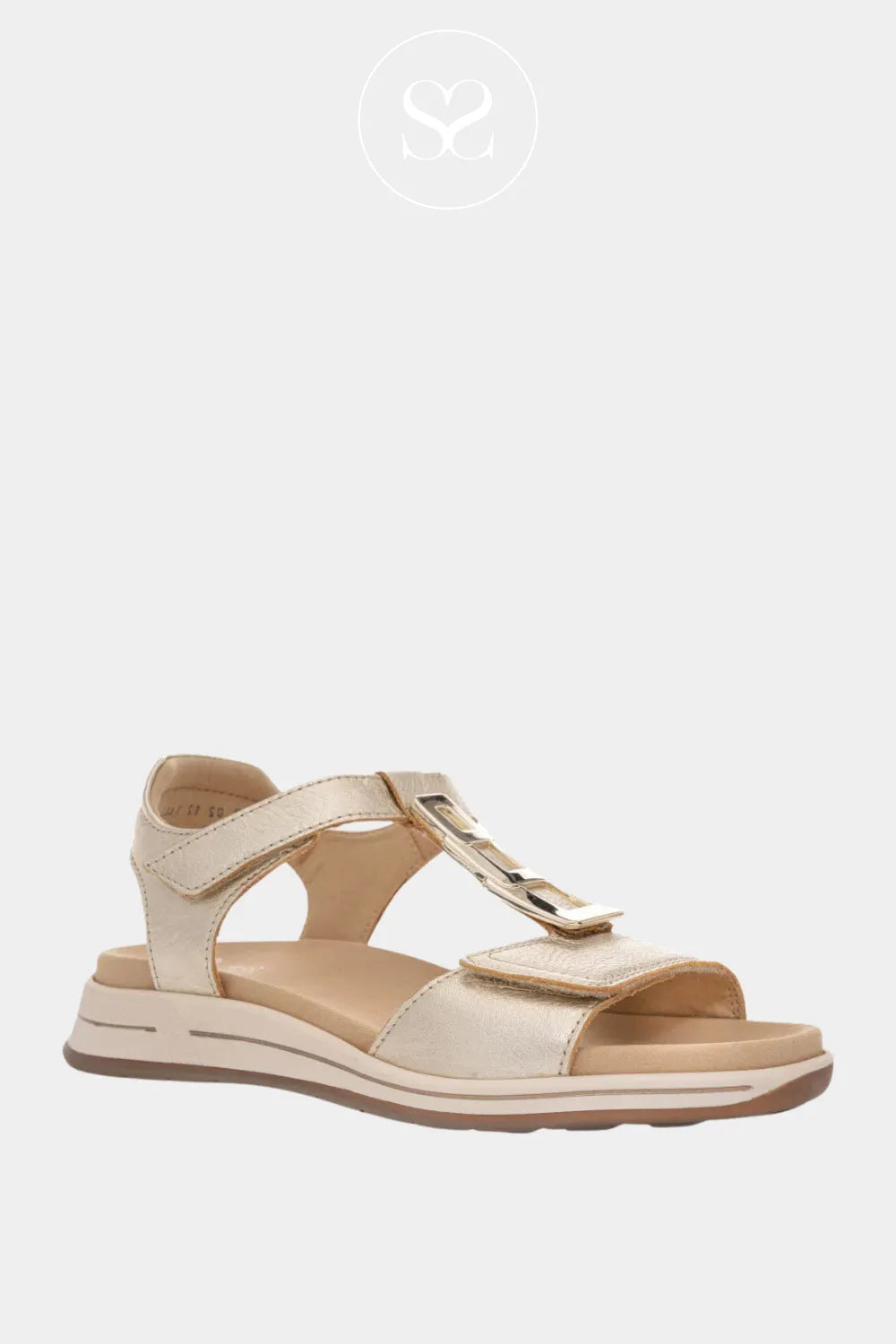 Ara gold Walking Sandals 1234804 Lightweight and breathable leather construction for lasting comfort