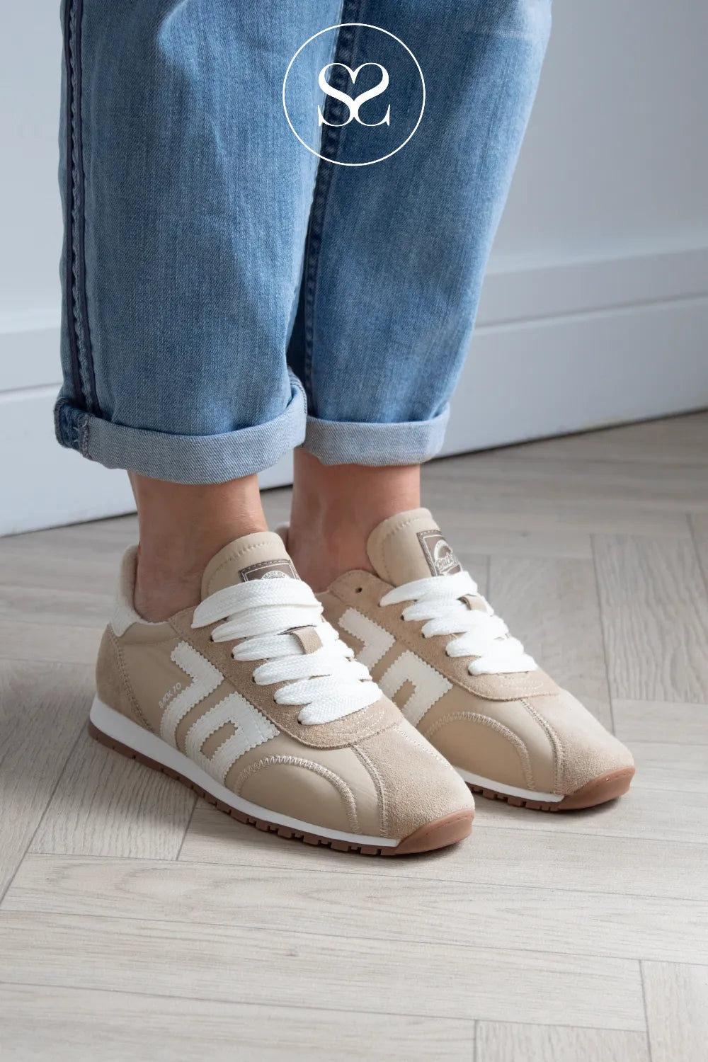 Back70 Beige Retro Trainers For Women - Asian