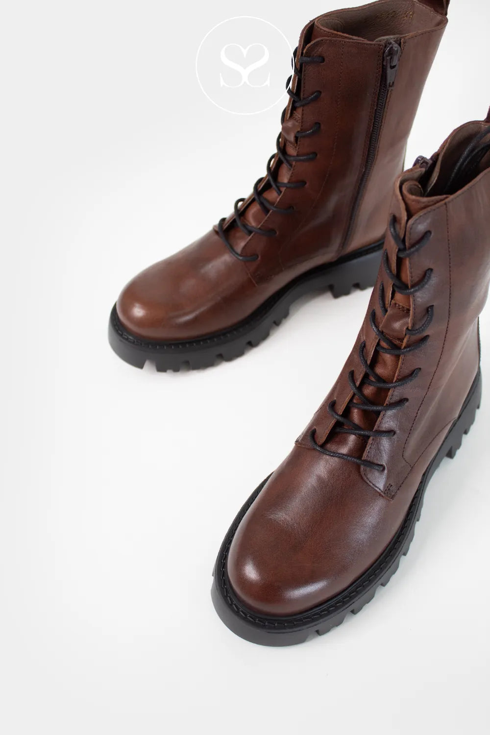 WONDERS CHOCOLATE BROWN LACE UP MILITARY STYLE BOOTS C-7510 FOR WOMEN WITH INSIDE ZIP FOR CLOSURE