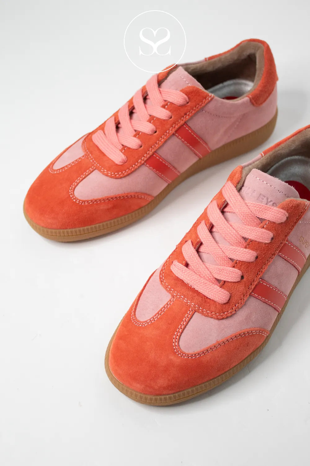 Drilleys Pink And Coral Trainers - Sixty Four Lace-up style and coral toe cap for a distinctive, fashion-forward finish.