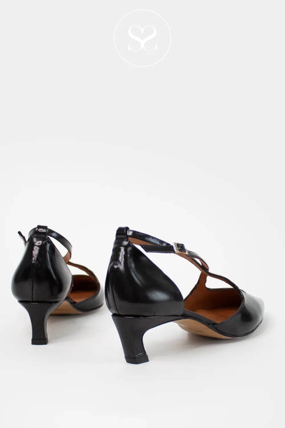 ANGEL ALARCON BLACK POINTED TOE KITTEN HEELS - JOLY