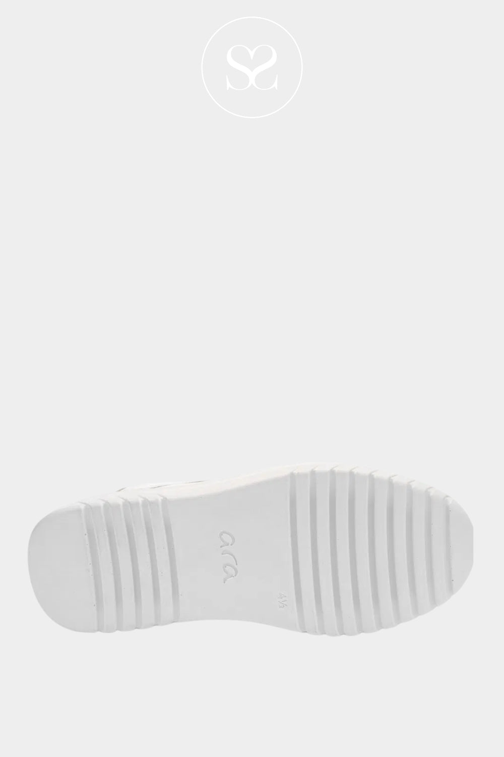 Ara trainers 12-46703 with chunky rubber grip soe.