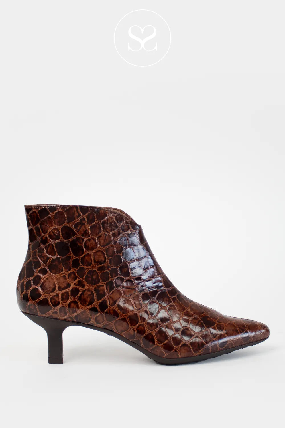 WONDERS TAN CROC EFFECT POINTED TOE ANKLE BOOTS G-7120 FOR WOMEN MADE WITH SOFT SPAINSH LEATHER FOR ALL DAY COMFORT WITH KITTEN HEEL AND POINTED TOE