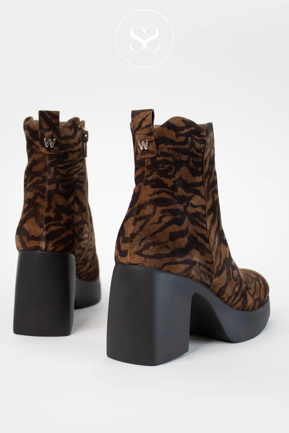 WONDERS TAN/BLACK ZEBRA PRINT PLATFORM BLOCK HEEL ANKLE BOOTS H-4981 WITH CHUNKY BLOCK HEEL AND SIGNATURE 'W' LOGO