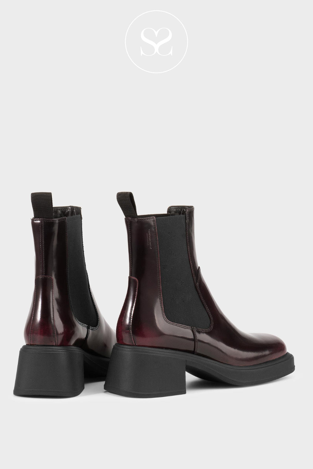 VAGABOND BURGUNDY LEATHER CHUNKY BLOCK HEEL PULL ON STYLE CHELSEA BOOTS DORAH 5642-004