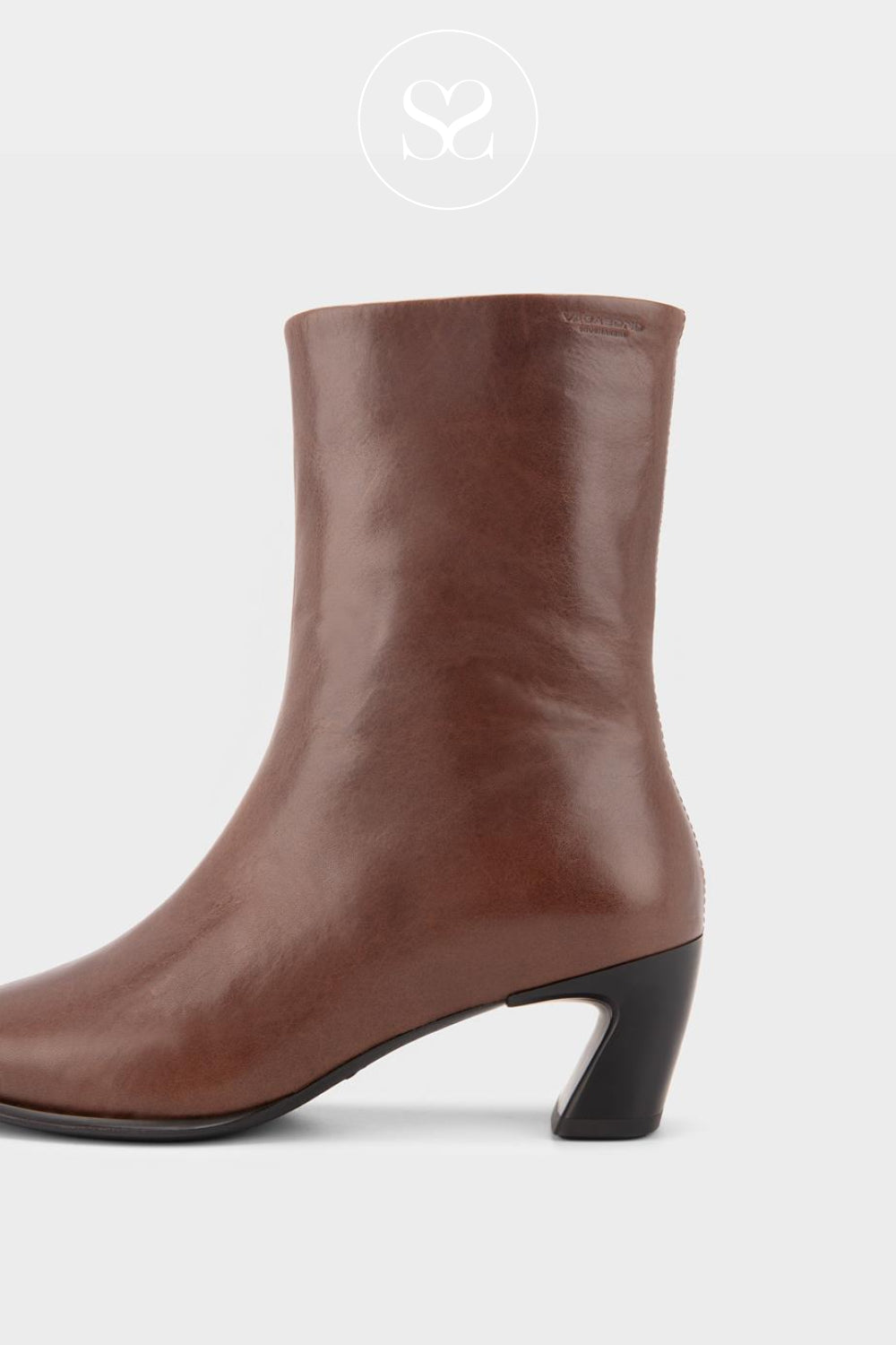 Vagabond Chestnut Brown Ankle Boots with a curved heel