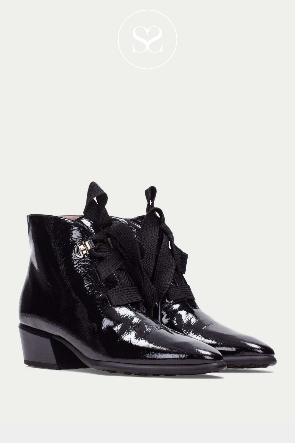 HISPANITAS BLACK PATENT LACE UP ANKLE BOOTS WIH A BLOCK HEEL PHI254255