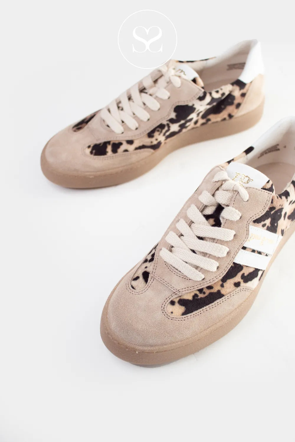 Paul Green Leopard/Taupe low profile trainers 5437-139 Stylish leopard print side panels for a modern edge