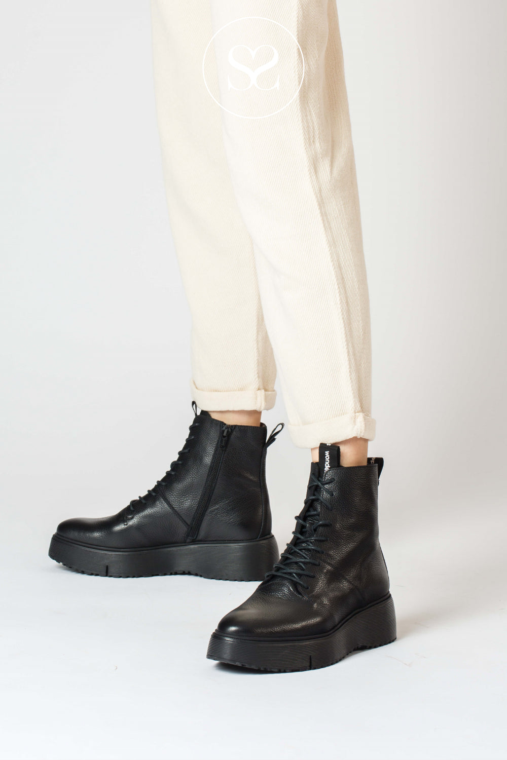 Comfortable lightweight wedge boots for women from Wonders in Ireland