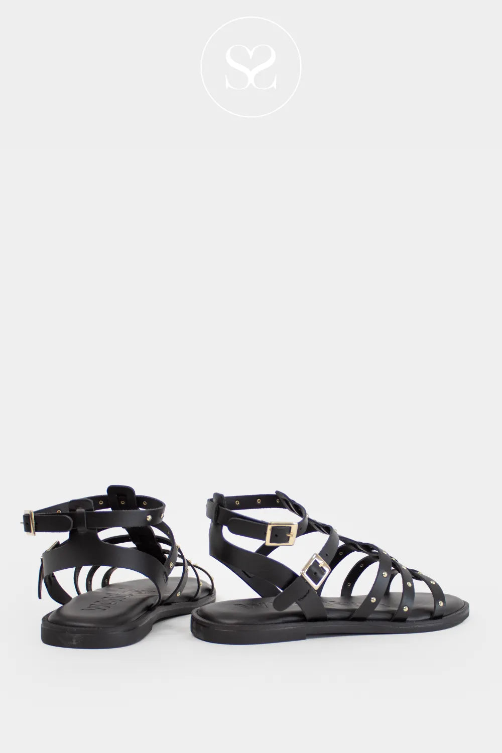 Summer flat sandals. Ideal for eveyday summer wear.