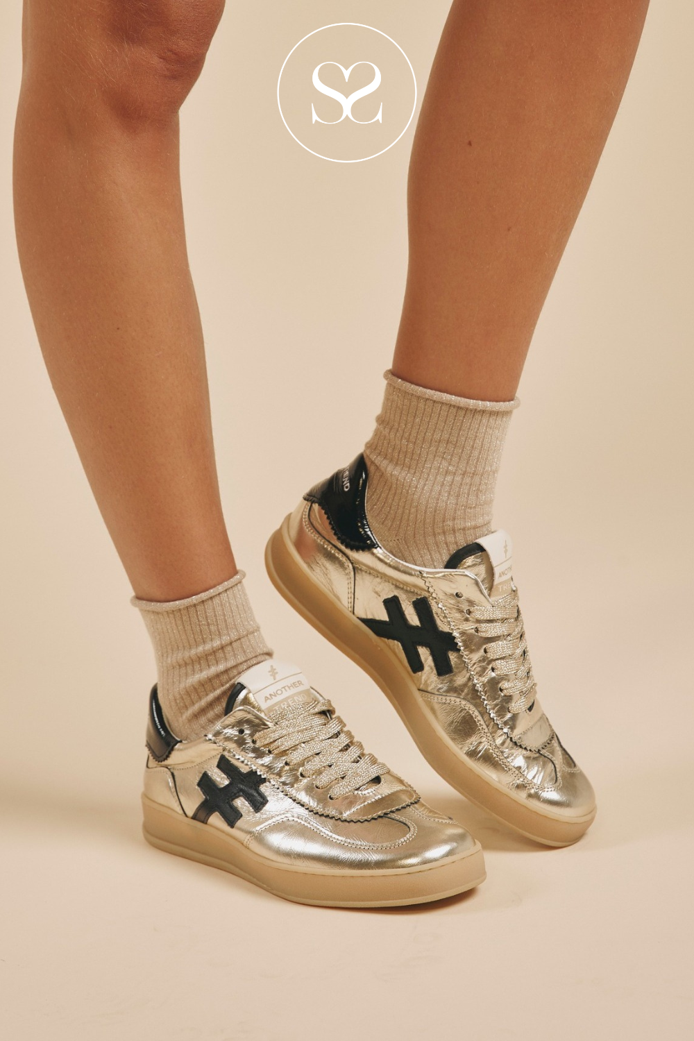 ANOTHER TREND GOLD AND BLACK METALLIC LEATHER TRAINERS - A032-58