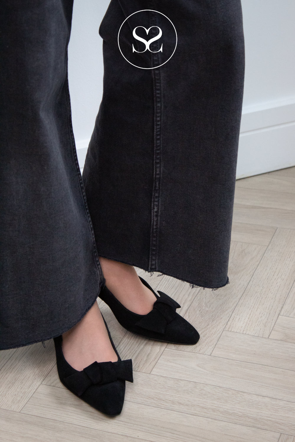 LODI BLACK SUEDE POINTED PUMPS SHOES - BED5527