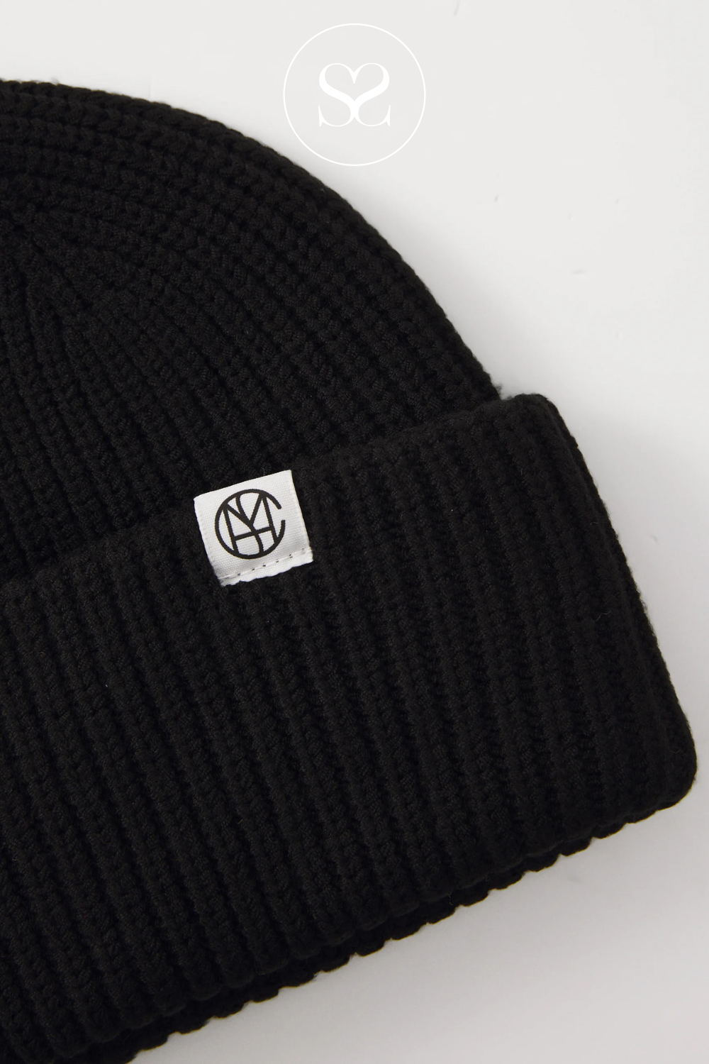 MSCH BLACK RACHELLE BEANIE HAT