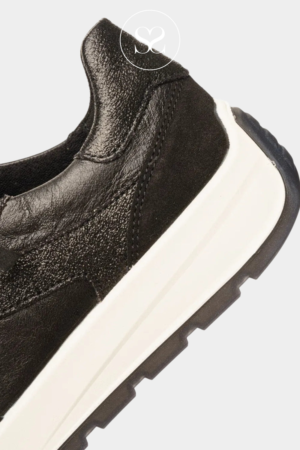 ARA BLACK LEATHER WEDGE TRAINERS WITH WHITE WEDGE SOLE 12-25112