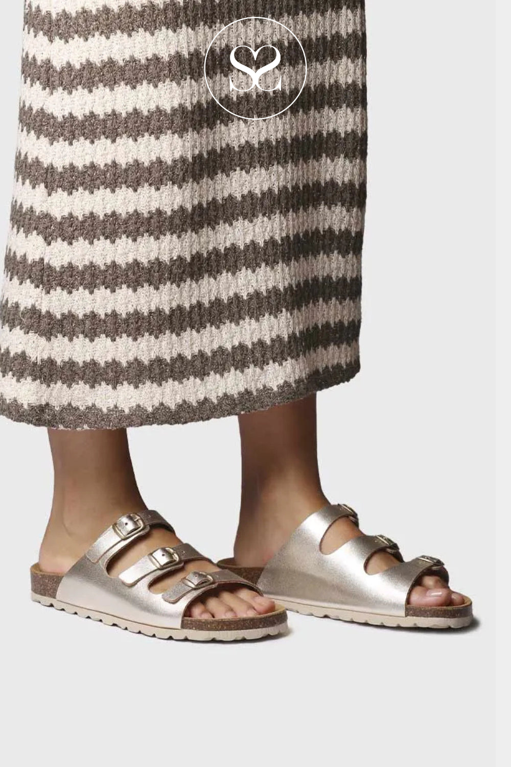 Toni Pons Gold leather flat sandals