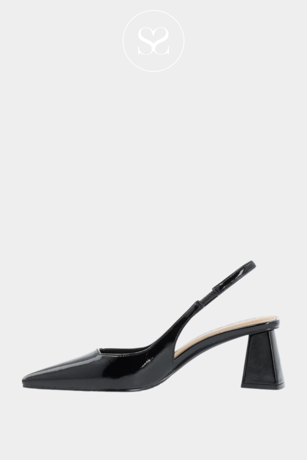 Black pointed toe mid heel block heel slingback occasion shoe. Elasticated slingback. Dressy shoe, occasionwear, wedding shoe.