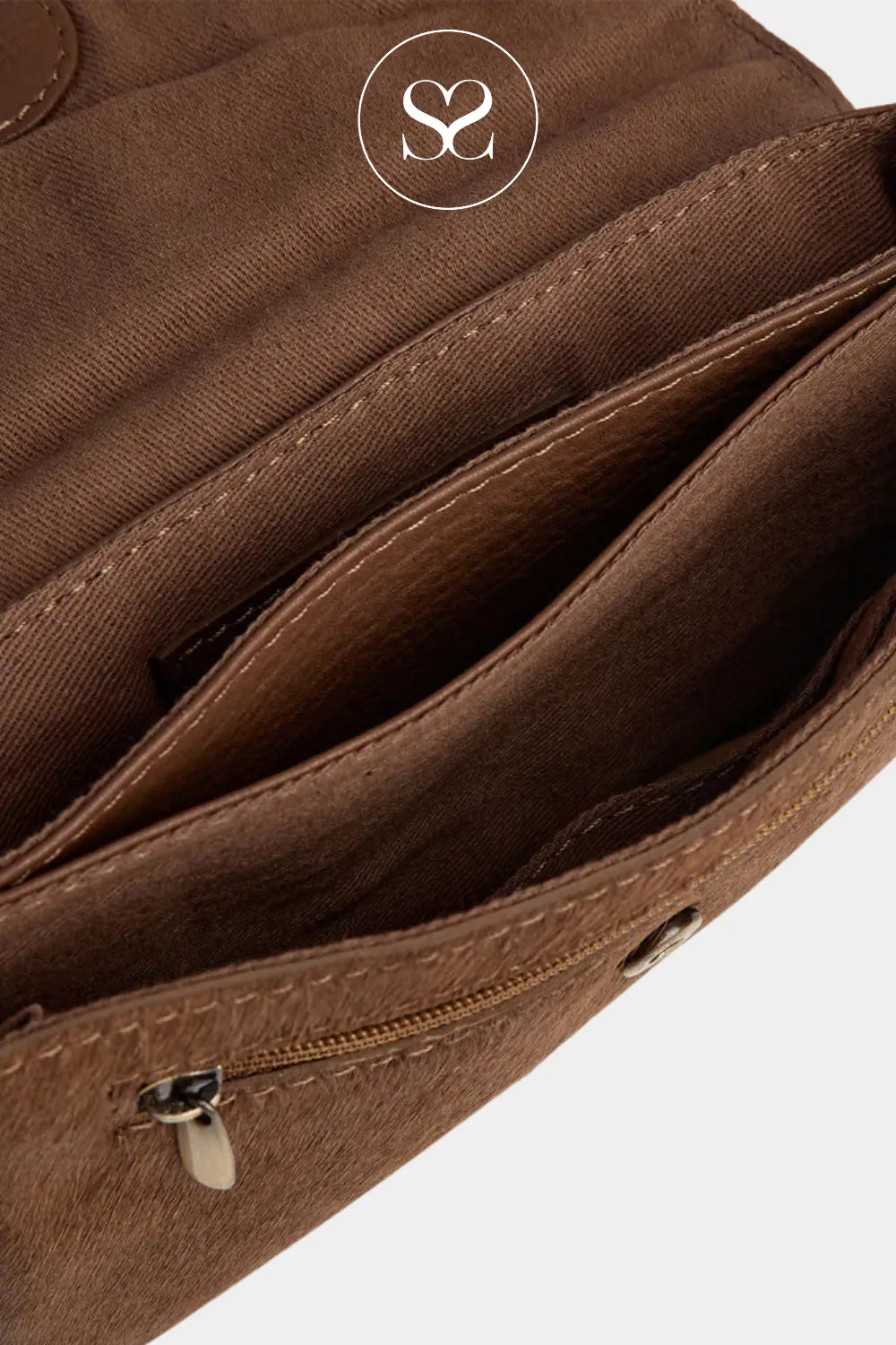 DEPECHE TAN LEATHER PURSE/CARDHOLDER 16396 for women with 3 part compartments with outside zip pocket
