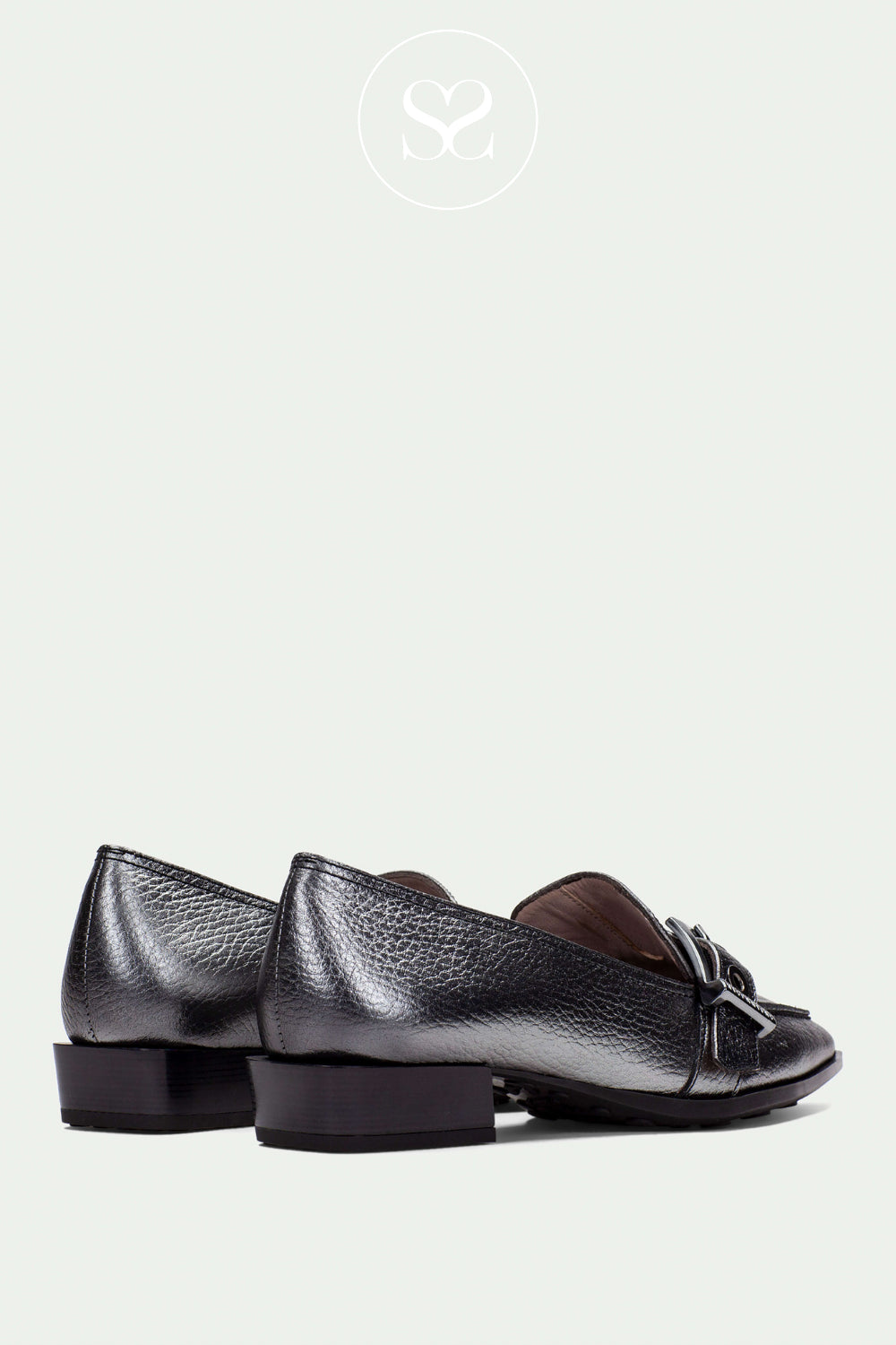 HISPANITAS LIGHTWEIGHT SLIP ON LOAFER WITH BLOCK HEEL