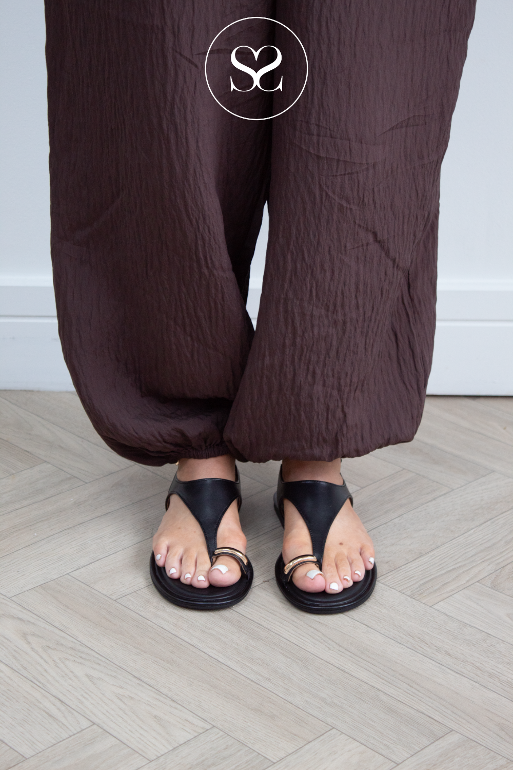Tamaris Black Flat Sandals - 1-28142-46