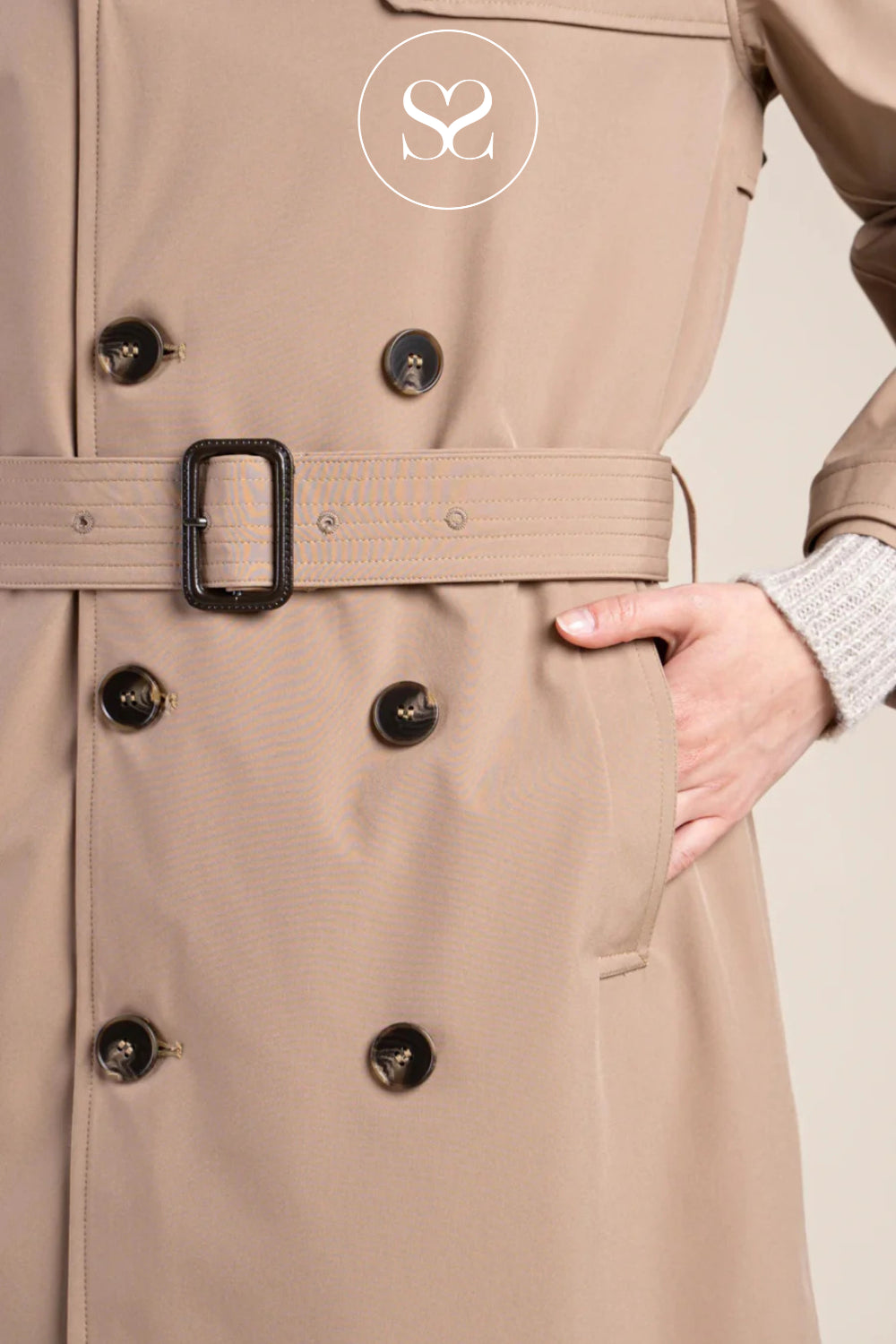 CLASSIC WOMEN'S TRENCH COAT WITH HOOD - WATERPROOF IN CAMEL COLOUR