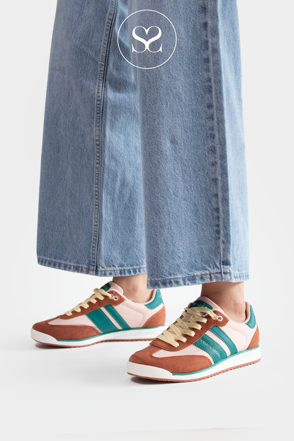 TEDDY SMITH BEIGE TEAL RETRO SPORTY TRAINERS - 120320