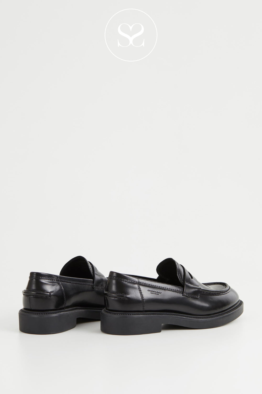 Black leather sleek loafers for women in Ireland - Vagabond Alex w