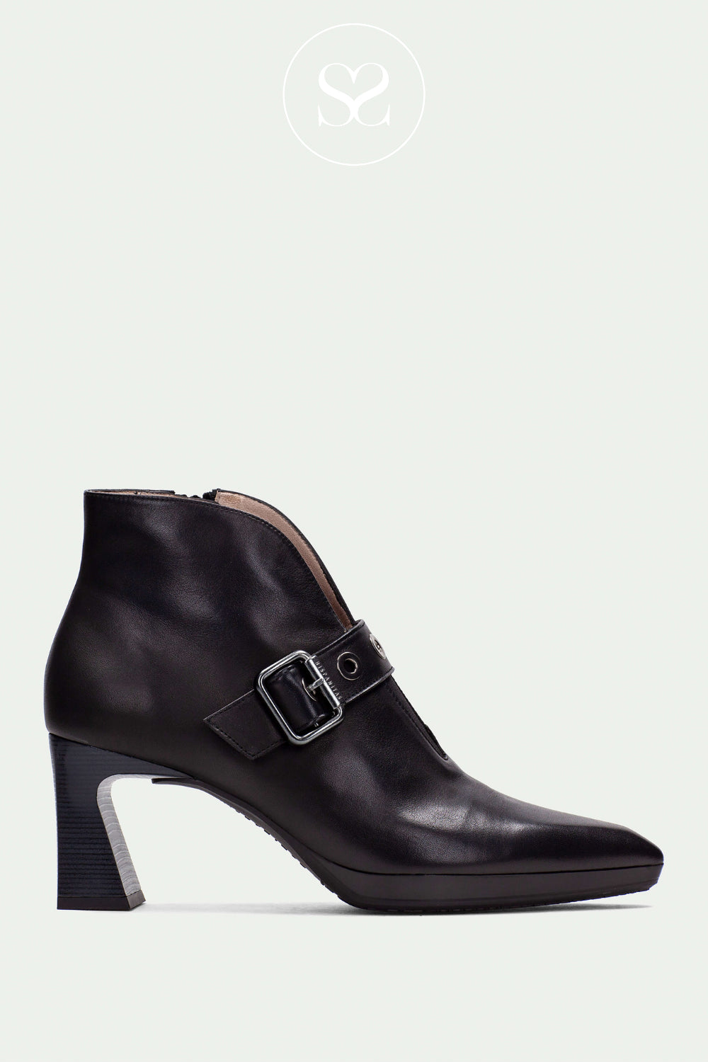 HISPANITAS BLACK LEATHER BLOCK HEEL POINTED TOE BOOTS HI254244