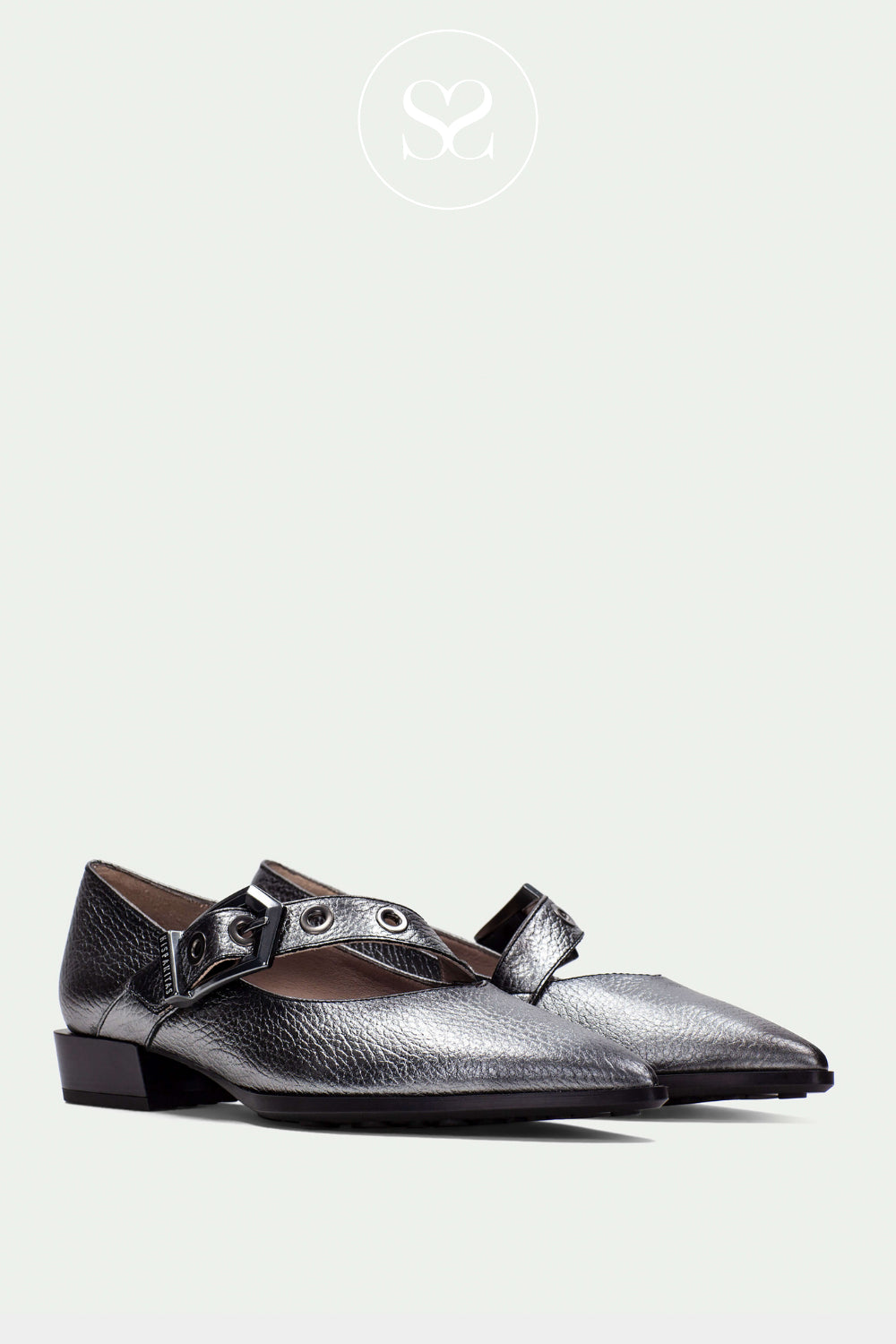 HISPANITAS LEATHER LINED PUMP WITH A BLACK LOW BLOCK HEEL