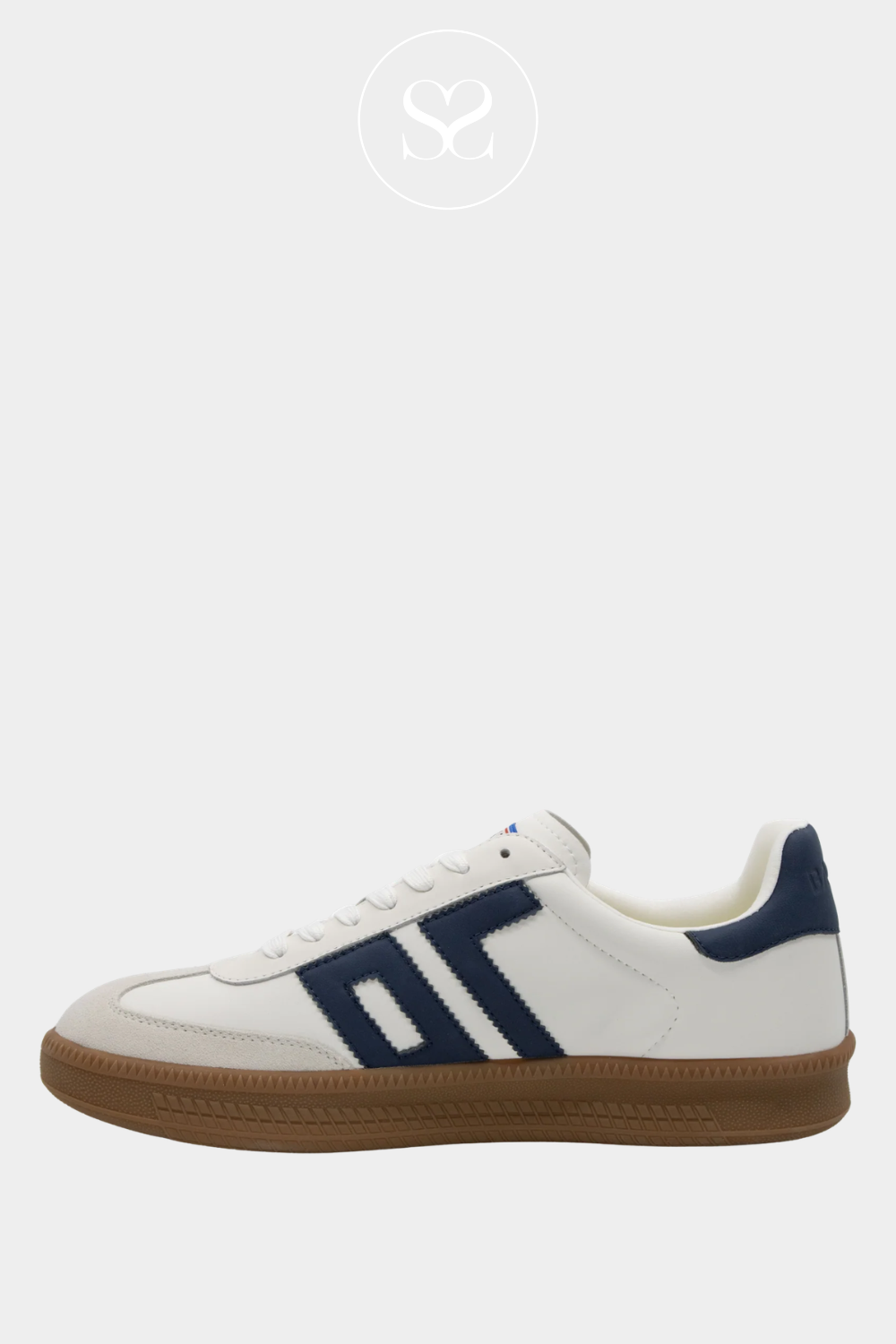 Back 70 white leather sneakers with navy logo and grey suede toe cap. Round toe, laces and gum sole.