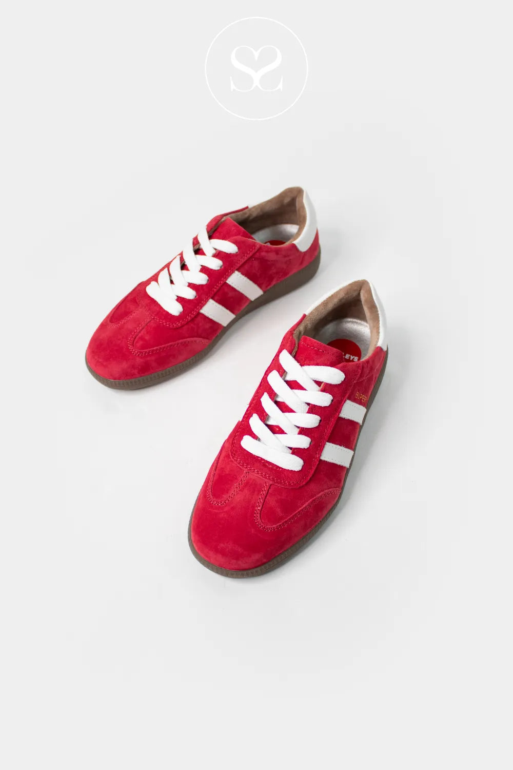 Drilleys Red And White Trainers - Sixty Four Comfort-driven fit featuring a soft faux fur lining for cosy all-day wear