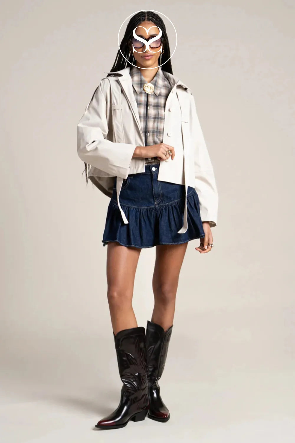FLOTTE CREAM WATERPROOF CROPPED BUTTON TRENCH COAT FOR WOMEN