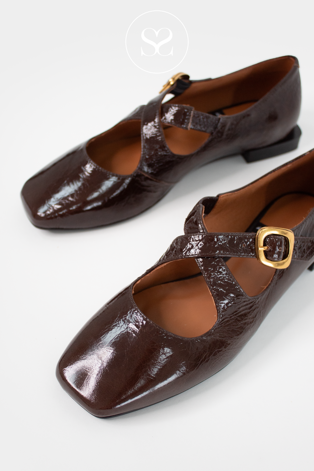 ANGEL ALARCON BROWN PATENT LOW BLOCK HEEL SQUARE TOE SHOES MAIA