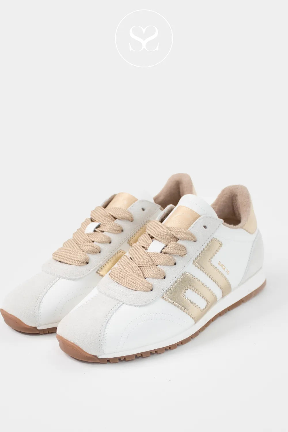 Back70 White & Gold Retro Trainers For Women - Asian