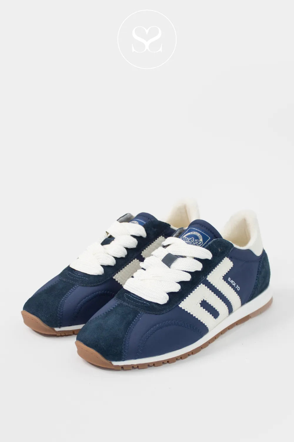 Back 70 Asian navy retro trainers with white laces and logo