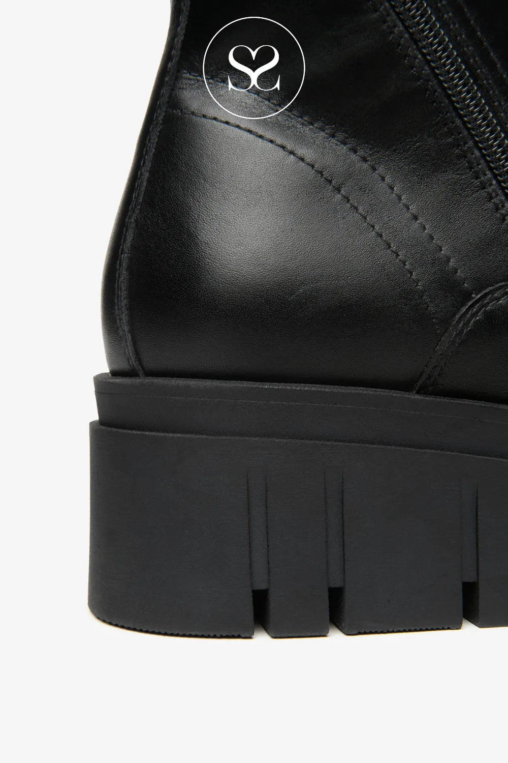 Nero Giardini Italian crafted wedge boots