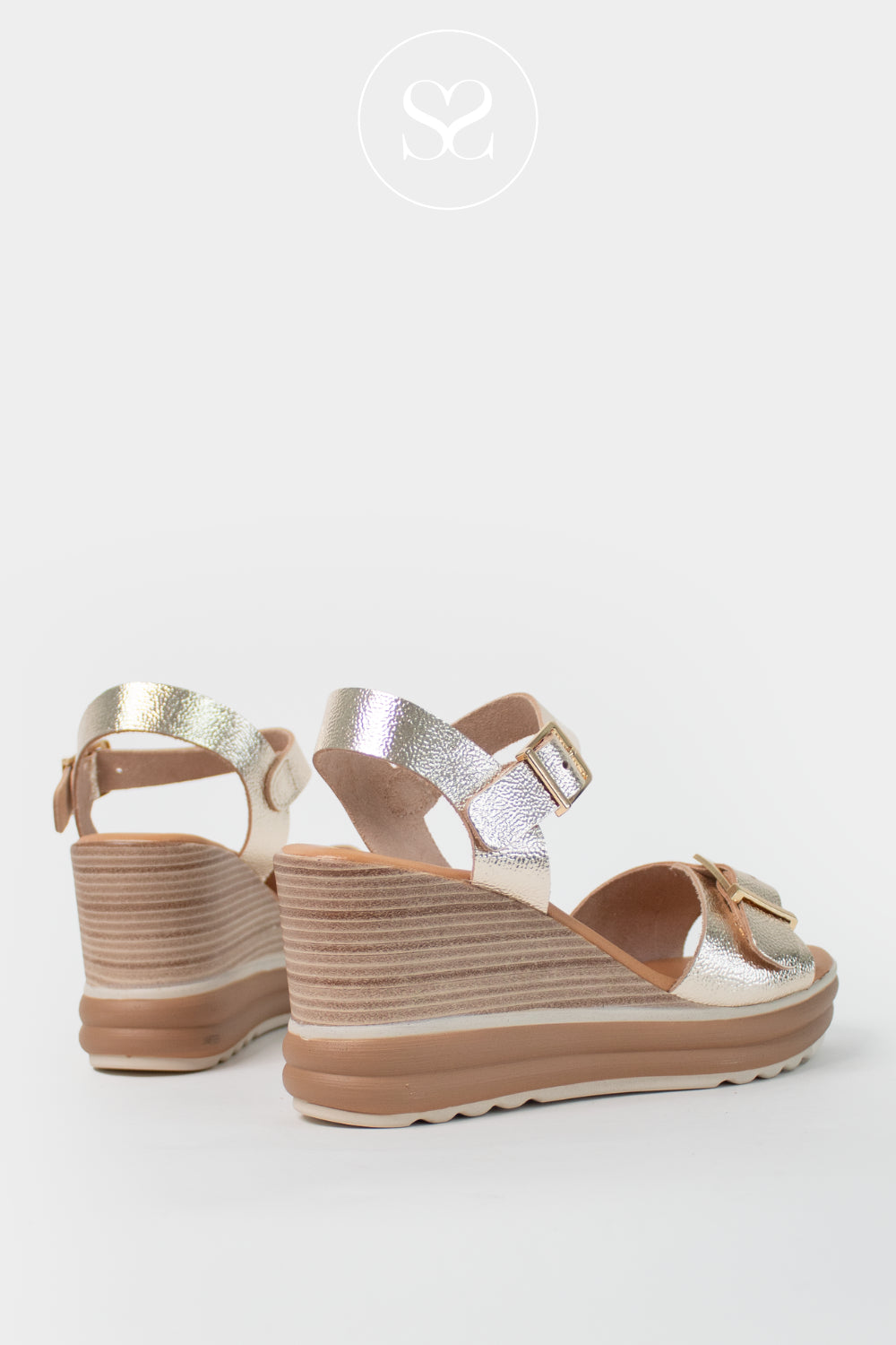 Oh My Sandals Gold Wedge Sandals 6003