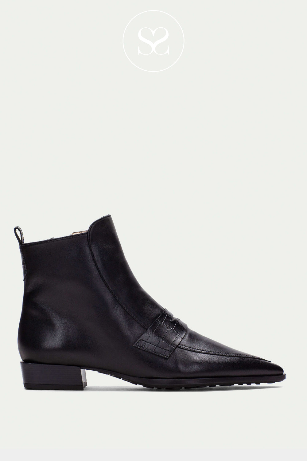 HISPANITAS BLACK LEATHER POINTED TOE ANKLE BOOTS WITH A BLOCK HEEL BHI254403