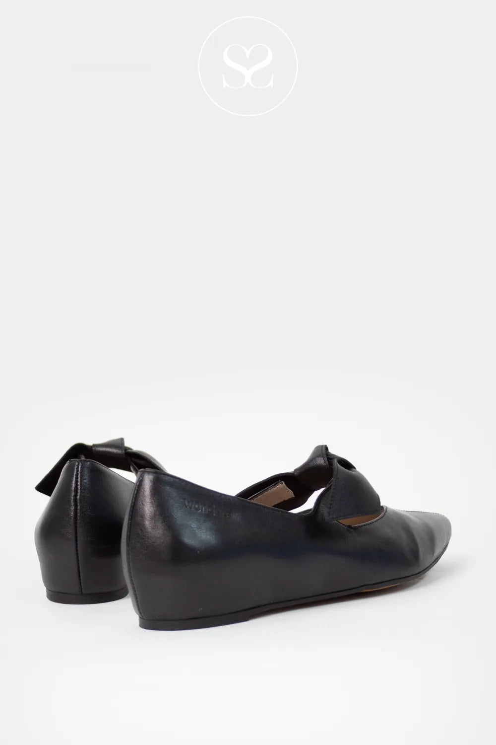 Wonders Black Low Wedge Pumps - A-3840 Neutral black tone that pairs perfectly with any outfit.