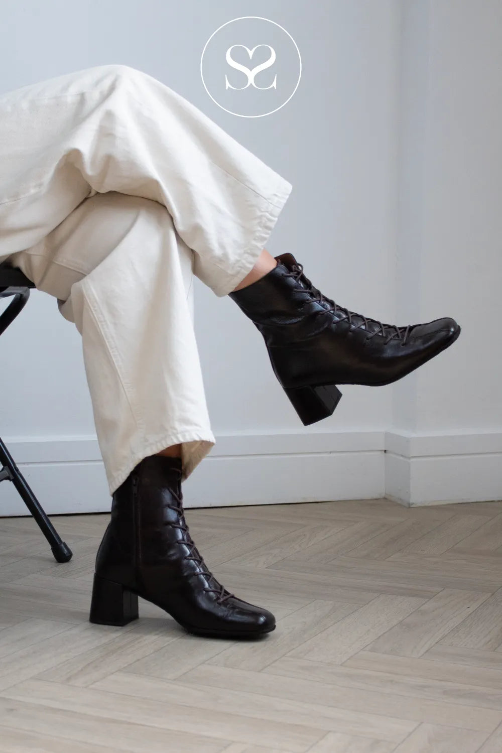 Wonders Chocolate Brown Lace Up Ankle Boots H-7004