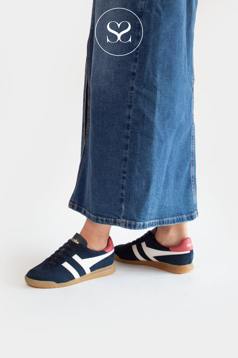 GOLA TORPEDO NAVY SUEDE/LEATHER LACE UP SNEAKERS, WITH WHITE AND PINK ACCENTS.