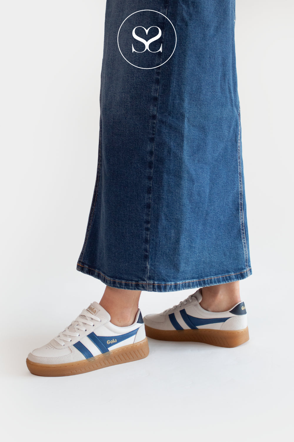 GOLA WHITE LACE-UP TRAINER WITH BLUE ACCENTS FOR WOMEN