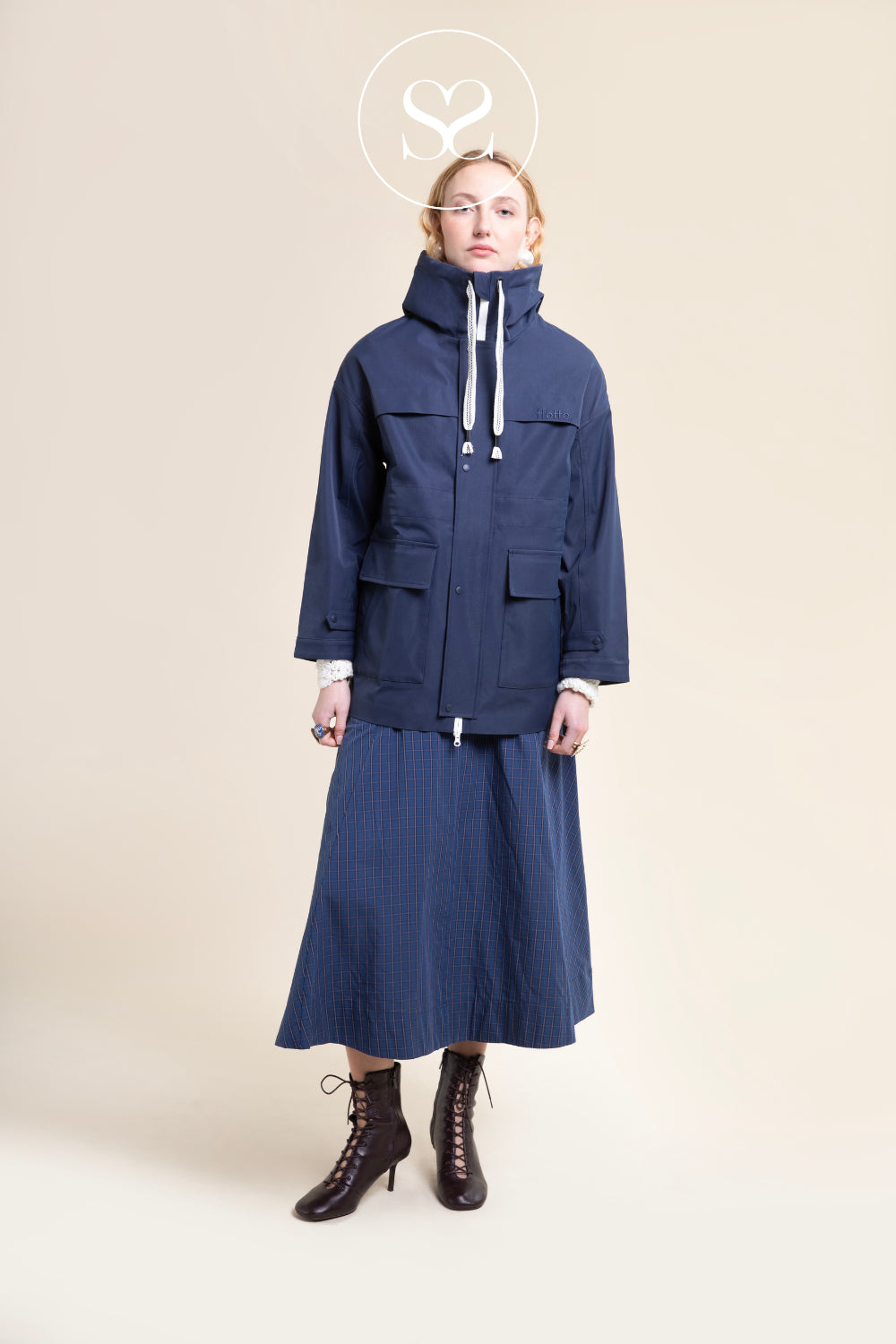 Flotte Navy Hooded Funnel Neck Rain Jacket - Froissart