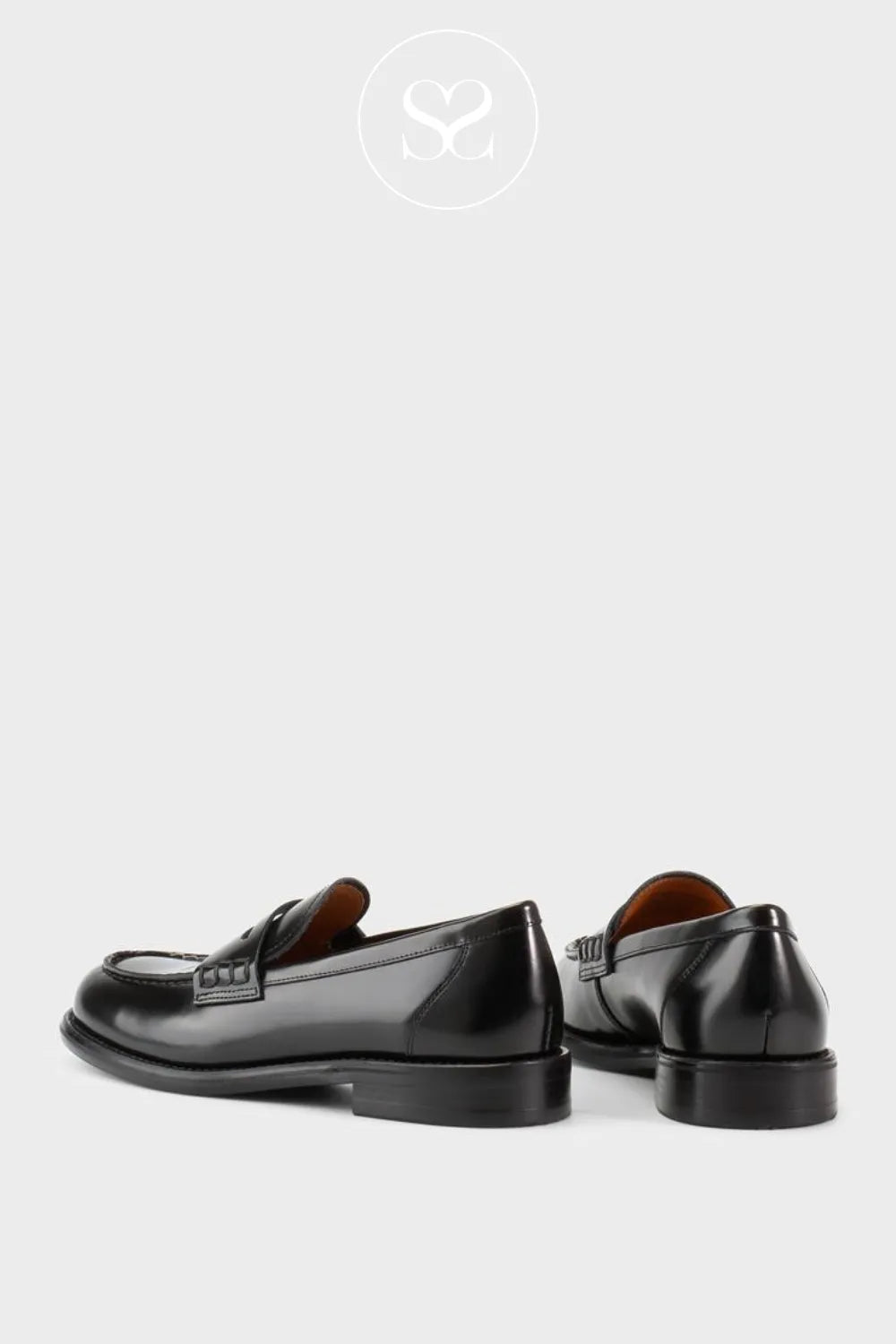 Vagabond Black Leather Loafers - Linn 6036-004