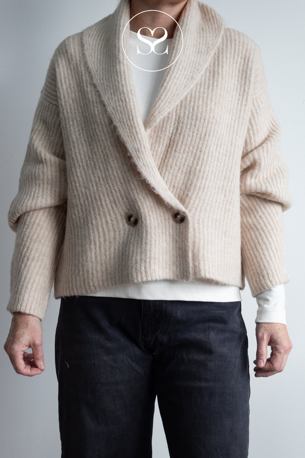 Oatmeal cropped Lapel neck cardigan - Viannie