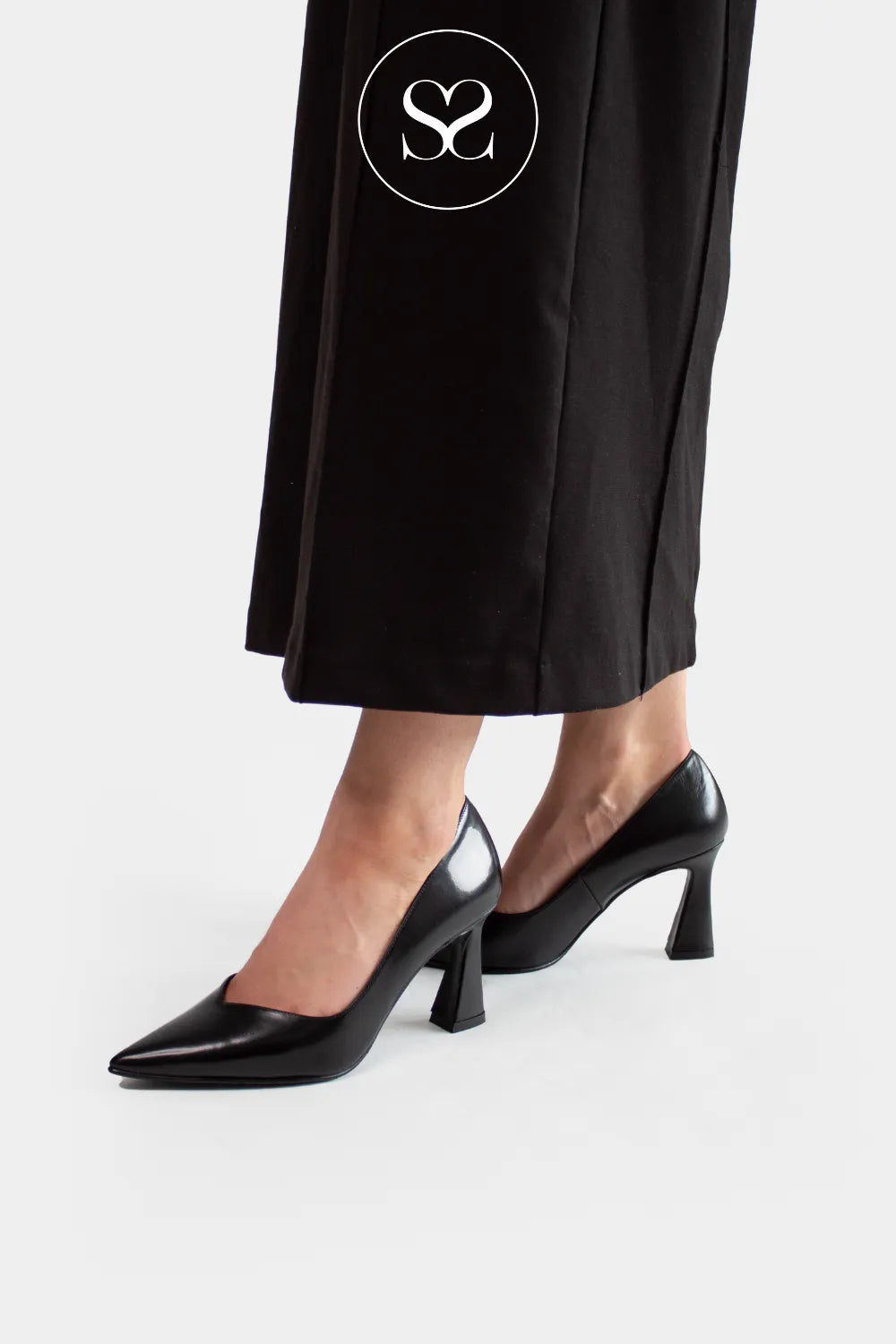 LODI BLACK FLARED HEEL POINTED TOE COURT SHOES RALINA