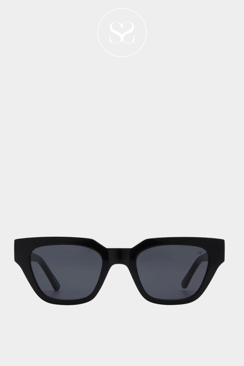 AKJAERBEDE KAWS BLACK CATEYE SUNGLASSES WITH DARK TINTED LENSES