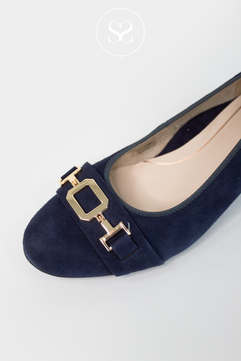 ARA 12-35382 NAVY SUEDE ROUND TOE CLASSIC LOW HEELED SHOE