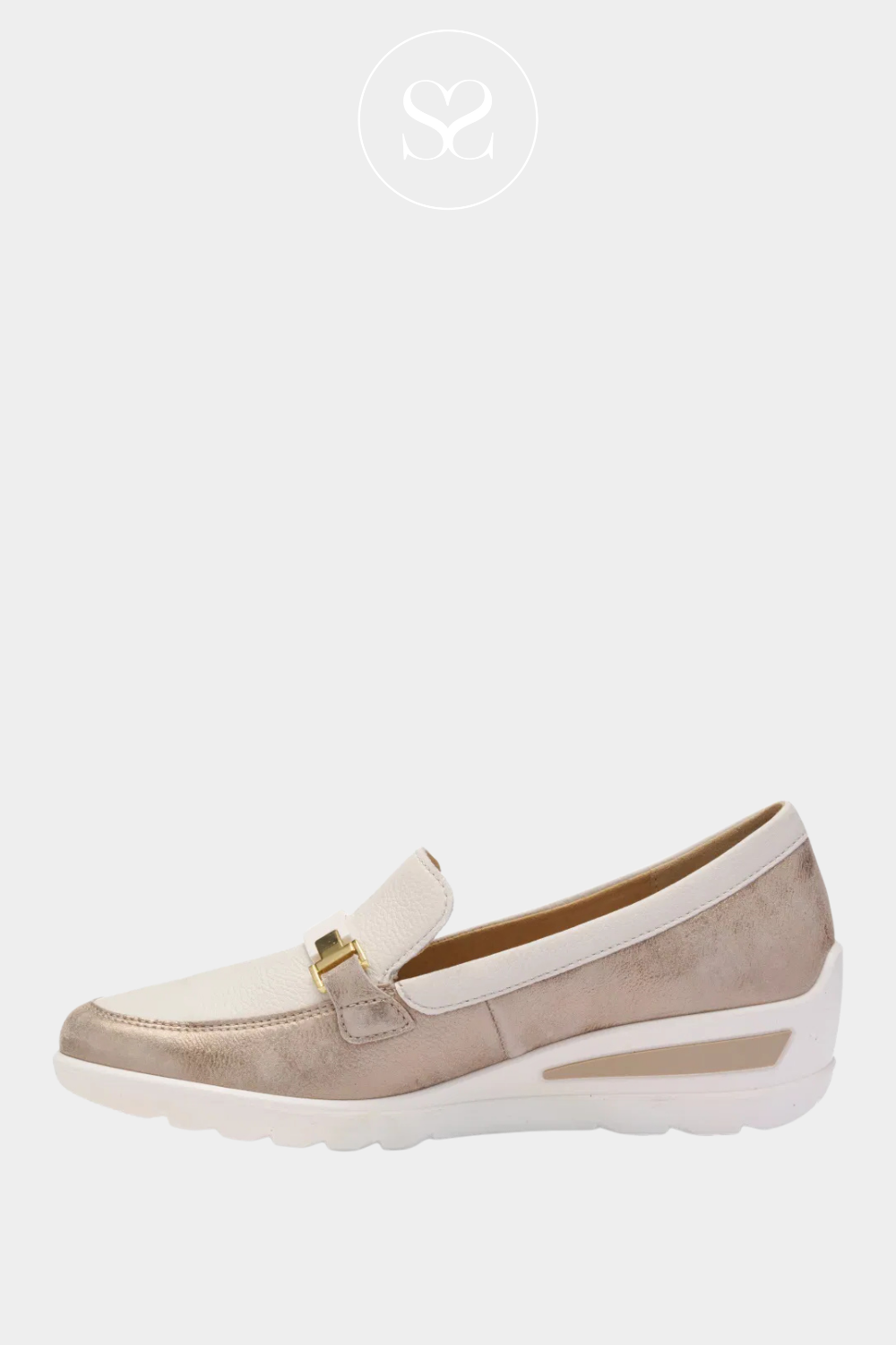 Ara neutral wedges perfect for summer. Everyday slip on shoe with round toe,cream and gold leather and wedge sole.