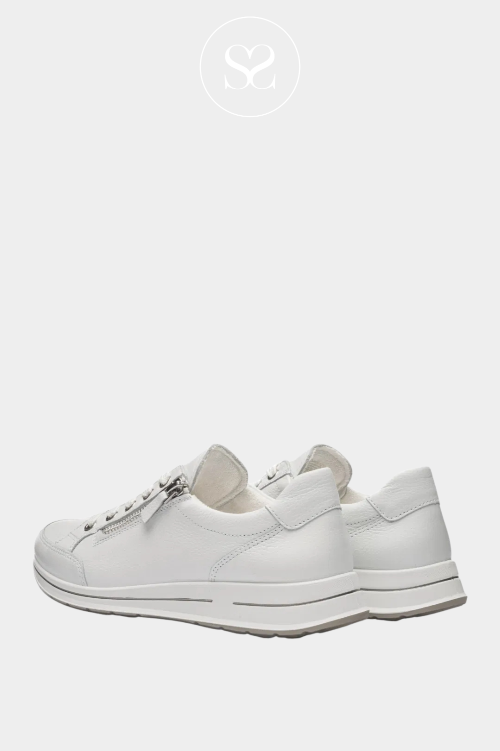 White walking shoe. Comfortable plain white runners