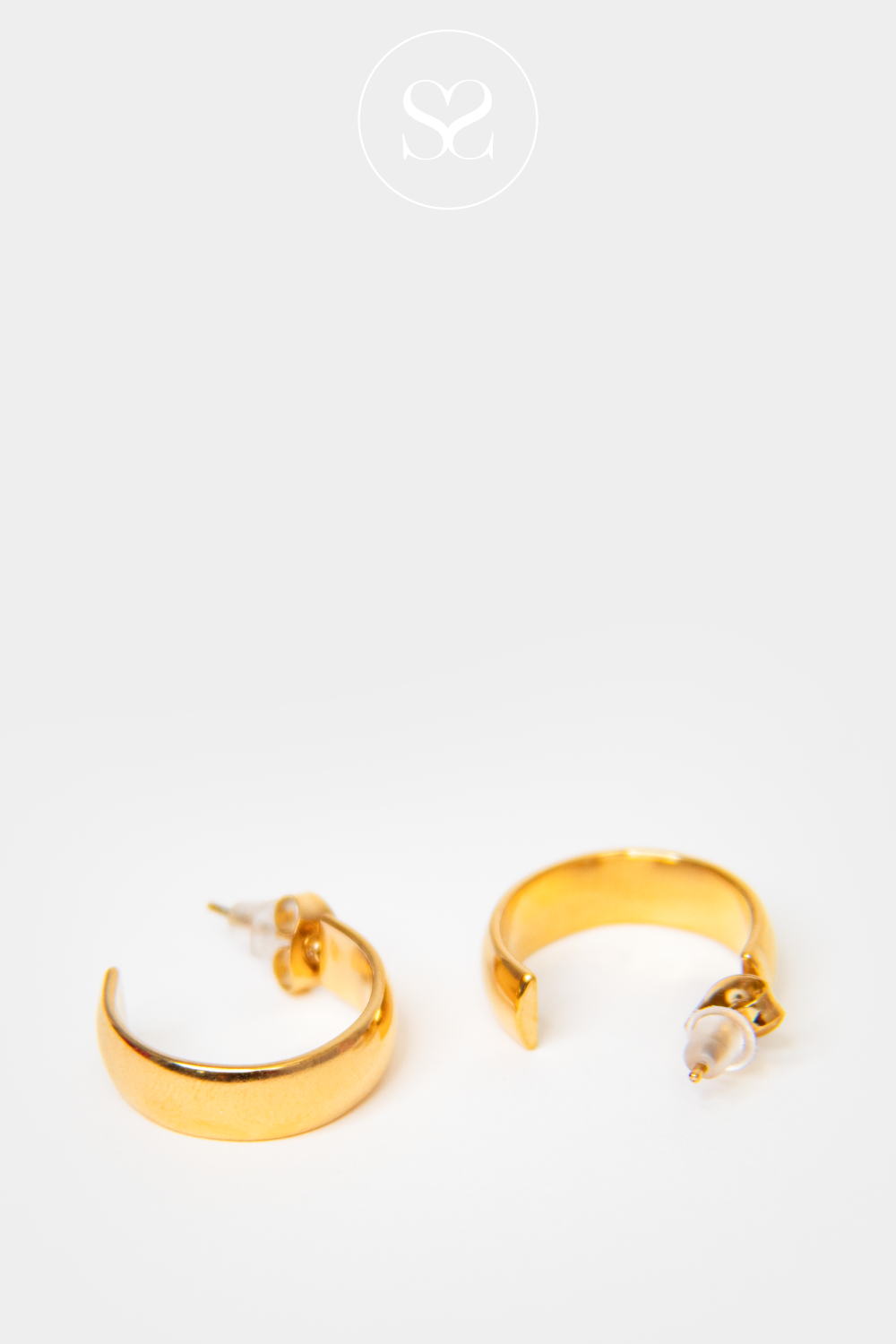 EMMY 08 THICK GOLD HOOP EARRINGS